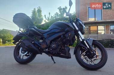 Мотоцикл Без обтекателей (Naked bike) Bajaj Dominar 400 2019 в 