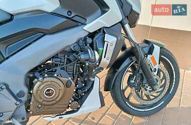 Мотоцикл Спорт-туризм Bajaj Dominar 400 2017 в 