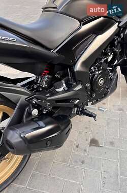 Мотоцикл Без обтекателей (Naked bike) Bajaj Dominar 400 2018 в 