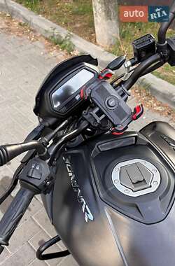 Мотоцикл Без обтекателей (Naked bike) Bajaj Dominar 400 2018 в 