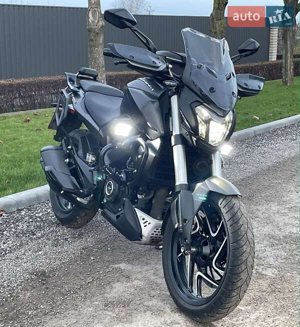 Bajaj Dominar 400 2023