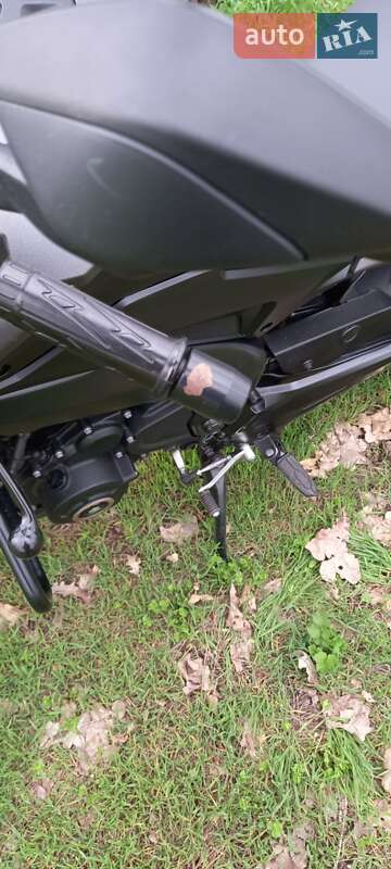 Мотоцикл Без обтекателей (Naked bike) Bajaj Dominar D400 2021 в Кривом Роге