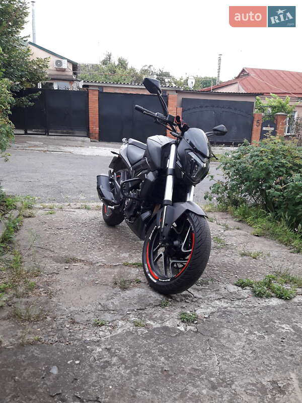 Мотоцикл Без обтекателей (Naked bike) Bajaj Dominar D400 2020 в Запорожье