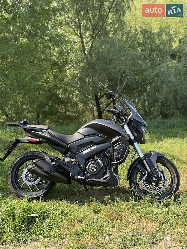 Мотоцикл Без обтекателей (Naked bike) Bajaj Dominar D400 2024 в Киеве