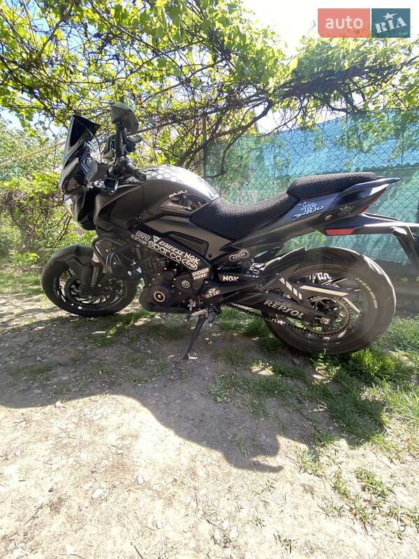 Мотоцикл Без обтекателей (Naked bike) Bajaj Dominar D400 2023 в 