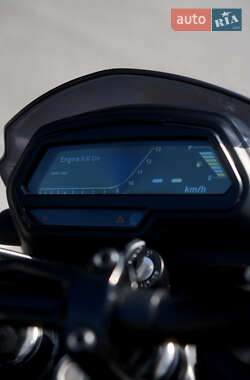 Мотоцикл Без обтекателей (Naked bike) Bajaj Dominar D400 2020 в 