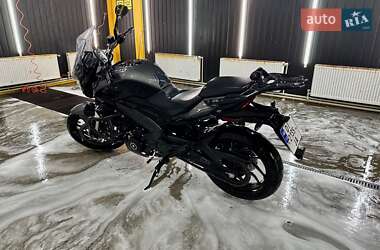 Мотоцикл Без обтекателей (Naked bike) Bajaj Dominar D400 2020 в 