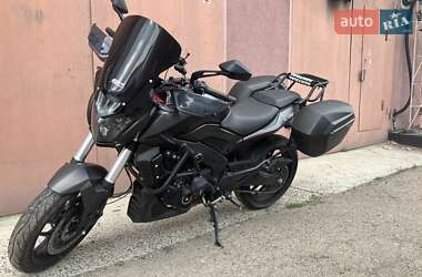 Мотоцикл Без обтекателей (Naked bike) Bajaj Dominar D400 2020 в 