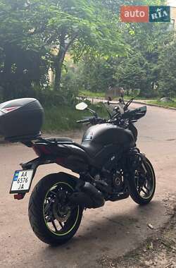 Мотоцикл Без обтекателей (Naked bike) Bajaj Dominar D400 2024 в 