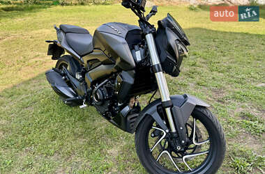 Мотоцикл Без обтекателей (Naked bike) Bajaj Dominar D400 2020 в 