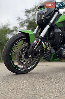 Мотоцикл Без обтекателей (Naked bike) Bajaj Dominar D400 2019 в 