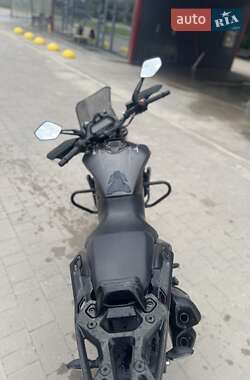 Кафе рейсер Bajaj Dominar D400 2024 в 