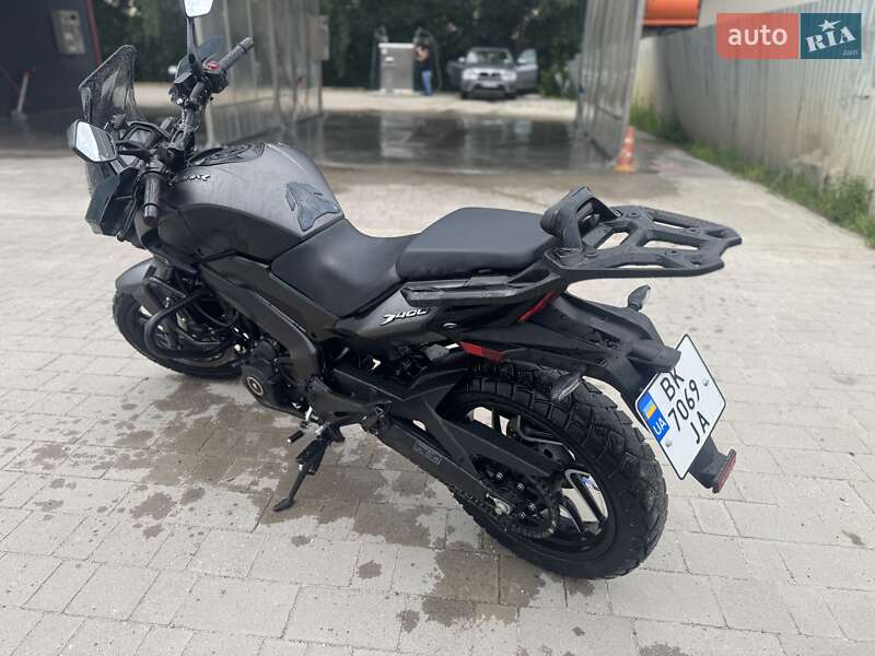 Кафе рейсер Bajaj Dominar D400 2024 в Тернополе
