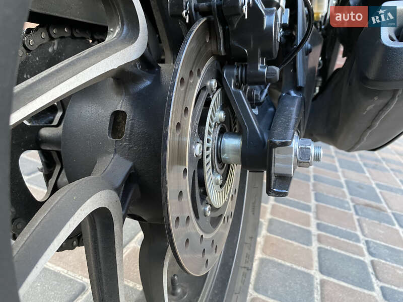 Мотоцикл Без обтекателей (Naked bike) Bajaj Dominar D400 2024 в Новомосковске фото 7 Мотоцикл Без обтекателей (Naked bike) Bajaj Dominar D400 2024 в Новомосковске
