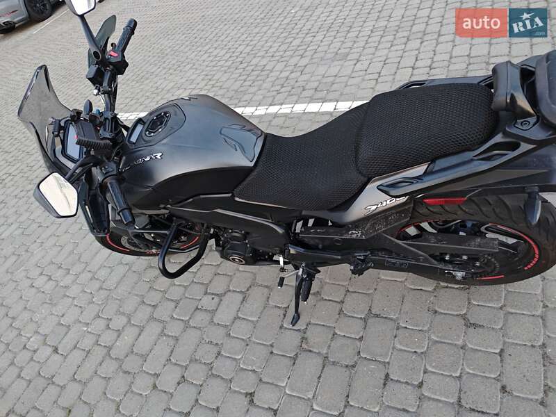 Мотоцикл Без обтекателей (Naked bike) Bajaj Dominar D400 2022 в Львове