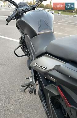 Мотоцикл Без обтекателей (Naked bike) Bajaj Dominar D400 2020 в 