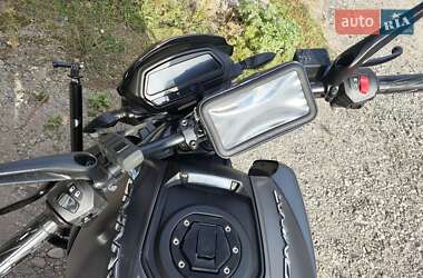 Мотоцикл Без обтекателей (Naked bike) Bajaj Dominar D400 2021 в 