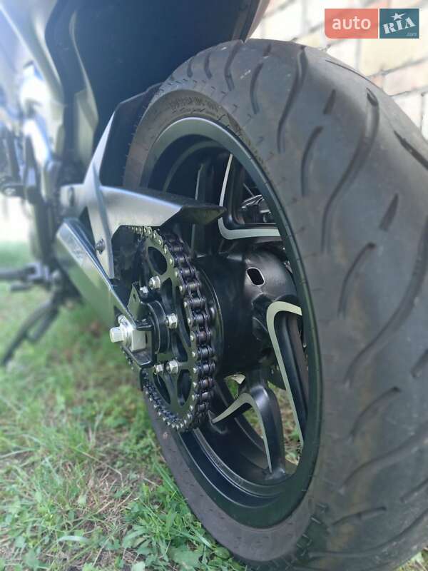 Мотоцикл Классик Bajaj Dominar D400 2024 в Киеве