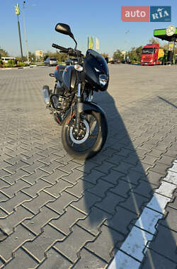 Мотоцикл Классік Bajaj Pulsar 180 2020 в 