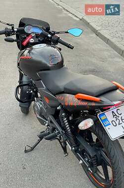 Мотоцикл Без обтекателей (Naked bike) Bajaj Pulsar 180 2021 в Владимире