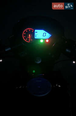 Мотоцикл Классік Bajaj Pulsar 180 2020 в 