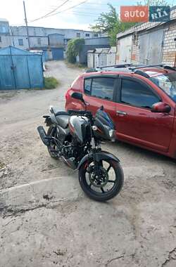 Спортбайк Bajaj Pulsar 180 2021 в 