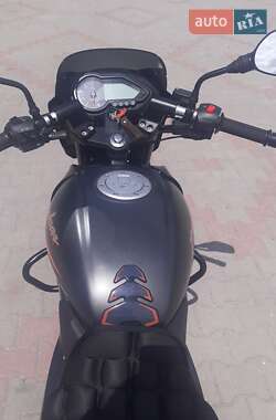 Грузовые мотороллеры, мотоциклы, скутеры, мопеды Bajaj Pulsar 180 2022 в 