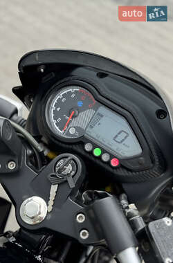 Мотоцикл Багатоцільовий (All-round) Bajaj Pulsar 180 2023 в 