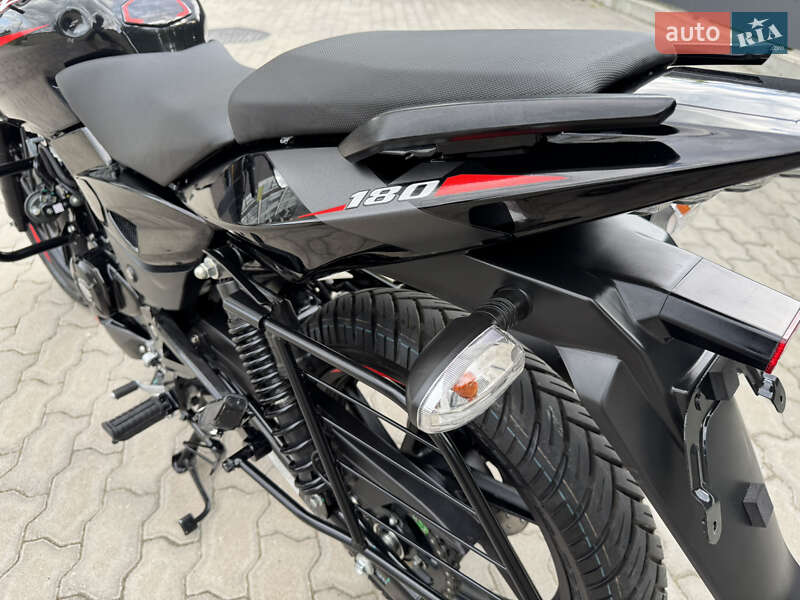Мотоцикл Классік Bajaj Pulsar 180 2021 в Жовкві