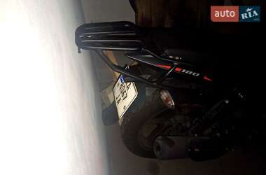 Мотоцикл Багатоцільовий (All-round) Bajaj Pulsar 180 2022 в 