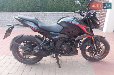 Спортбайк Bajaj Pulsar N250 2024 в 