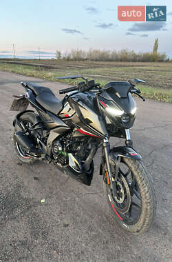 Спортбайк Bajaj Pulsar N250 2024 в Малой Виске