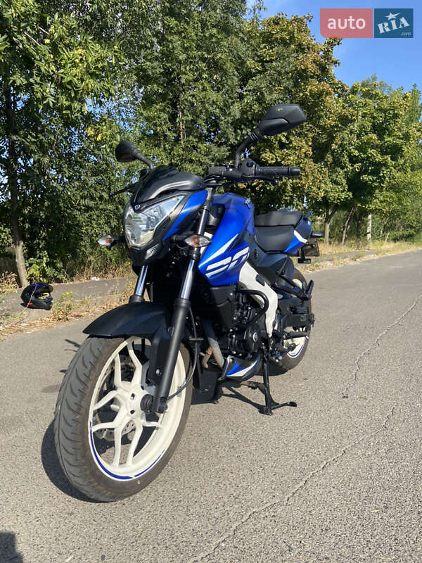 Мотоцикл Без обтікачів (Naked bike) Bajaj Pulsar NS200 2021 в Кривому Розі фото Мотоцикл Без обтікачів (Naked bike) Bajaj Pulsar NS200 2021 в Кривому Розі