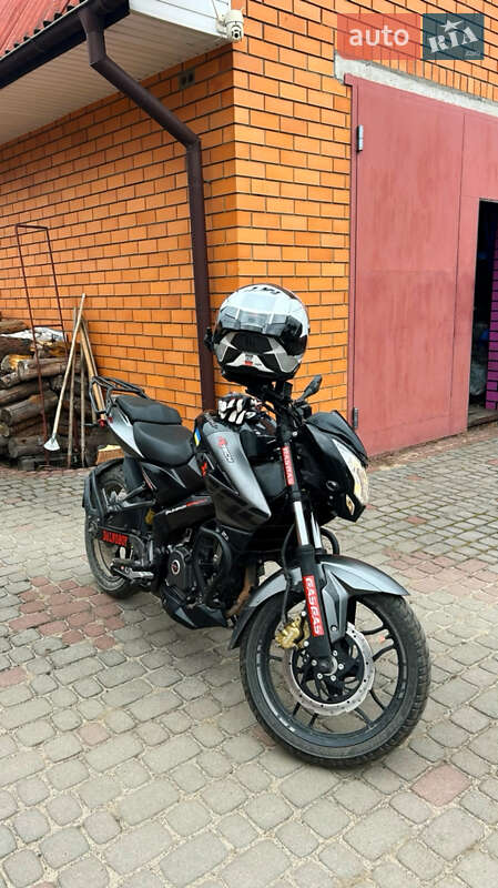 Bajaj Pulsar NS200 2018