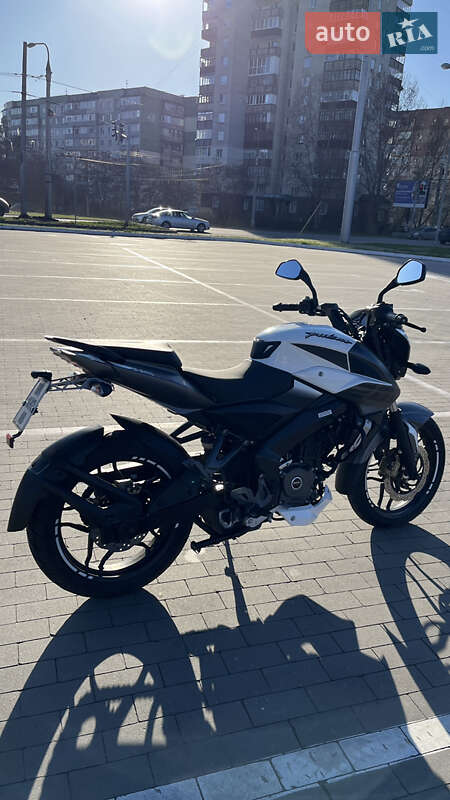 Мотоцикл Без обтекателей (Naked bike) Bajaj Pulsar NS200 2019 в Сумах
