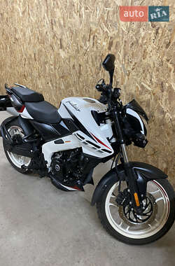 Мотоцикл Без обтекателей (Naked bike) Bajaj Pulsar NS200 2021 в 