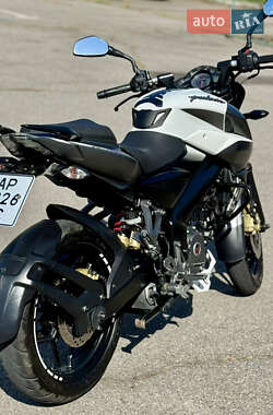 Мотоцикл Без обтекателей (Naked bike) Bajaj Pulsar NS200 2019 в 