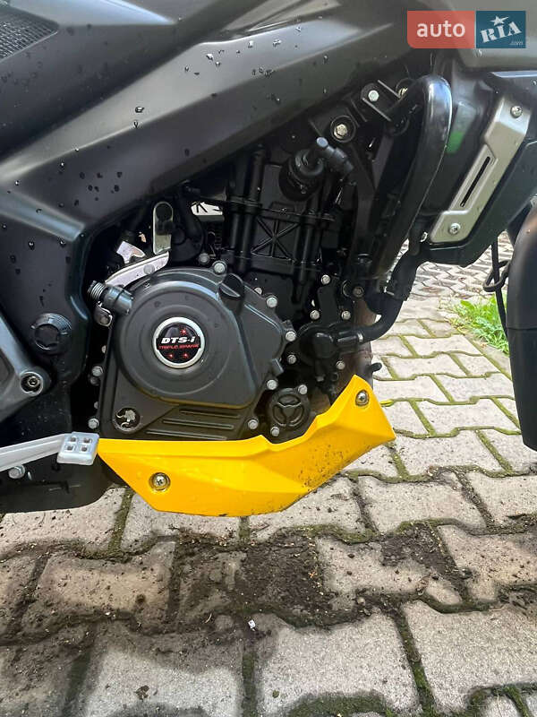 Мотоцикл Без обтекателей (Naked bike) Bajaj Pulsar NS200 2019 в Фастове фото 4 Мотоцикл Без обтекателей (Naked bike) Bajaj Pulsar NS200 2019 в Фастове