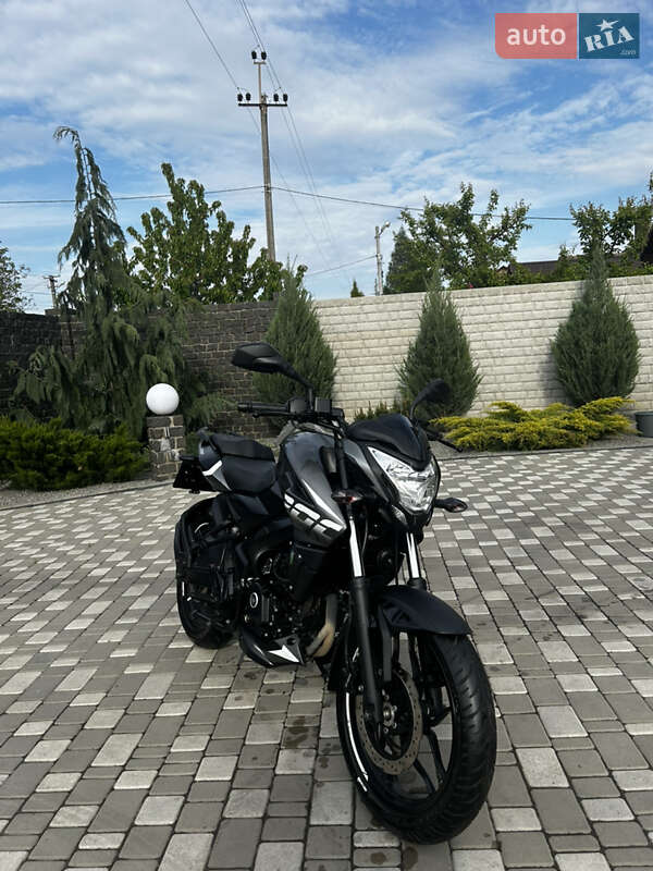 Bajaj Pulsar NS200 2023