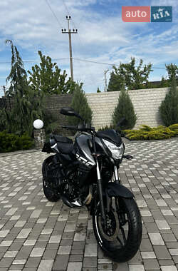 Мотоцикл Спорт-туризм Bajaj Pulsar NS200 2023 в 