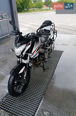 Мотоцикл Многоцелевой (All-round) Bajaj Pulsar NS200 2017 в 