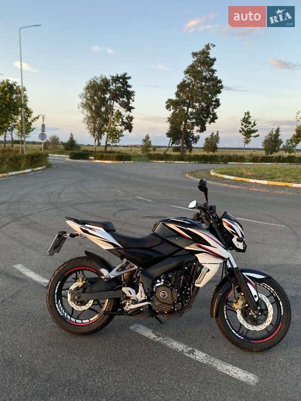Мотоцикл Без обтікачів (Naked bike) Bajaj Pulsar NS200 2016 в Немішаєве