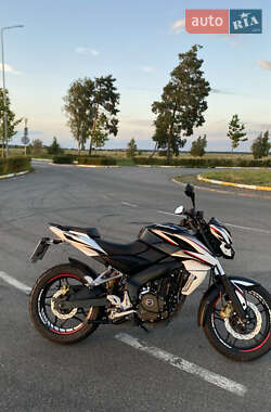 Мотоцикл Без обтекателей (Naked bike) Bajaj Pulsar NS200 2016 в 