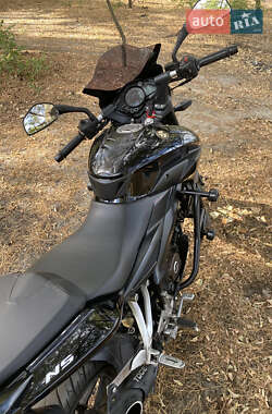 Мотоцикл Многоцелевой (All-round) Bajaj Pulsar NS200 2017 в 