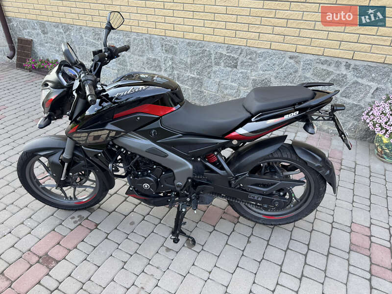 Мотоцикл Багатоцільовий (All-round) Bajaj Pulsar NS200 2024 в Христинівці