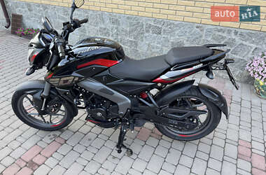 Мотоцикл Багатоцільовий (All-round) Bajaj Pulsar NS200 2024 в 
