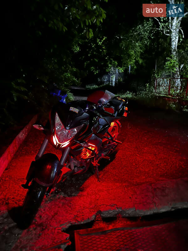 Мотоцикл Классік Bajaj Pulsar NS200 2024 в 