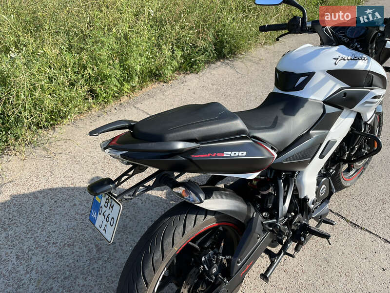 Мотоцикл Без обтікачів (Naked bike) Bajaj Pulsar NS200 2023 в Сумах