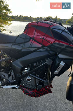 Спортбайк Bajaj Pulsar NS200 2021 в 