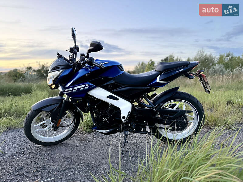Мотоцикл Без обтікачів (Naked bike) Bajaj Pulsar NS200 2021 в 